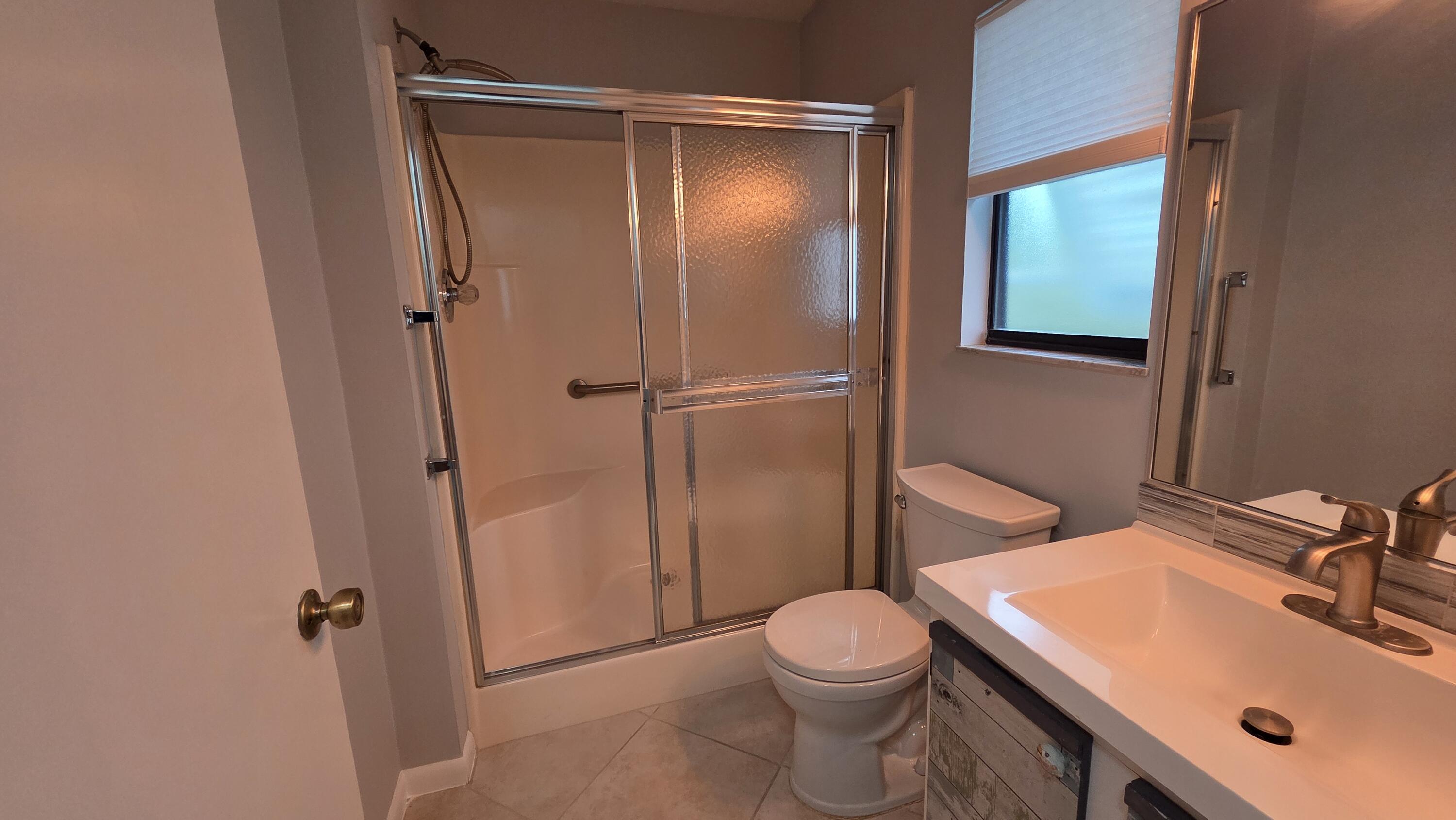 SEBASTIAN LAKES CONDO PHASE I - Residential Lease