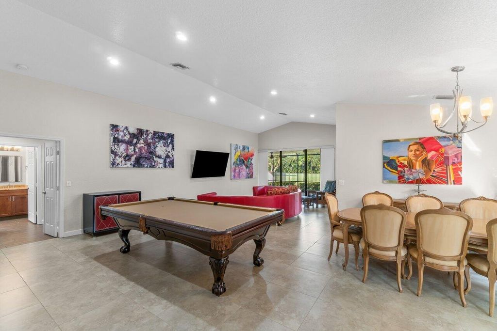 Photo of 11123 Highland Circle, Boca Raton, FL 33428 (MLS # R10935449)