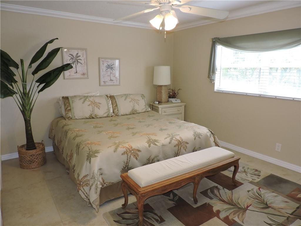 MEADOWBROOK LAKES - Residential