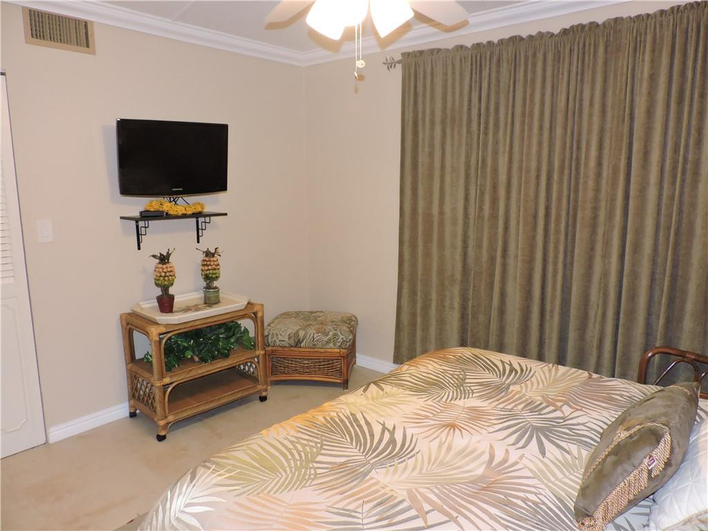 MEADOWBROOK LAKES - Residential