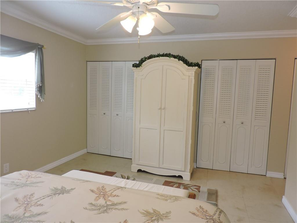 MEADOWBROOK LAKES - Residential