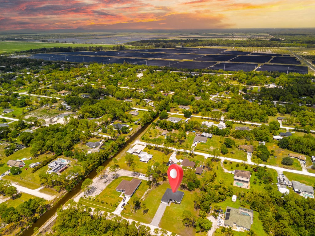 Photo of 17816 86 Street N, Loxahatchee, FL 33470 (MLS # R11087327)