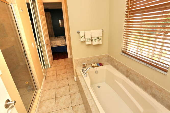 COURTYARDS OF LAKE WORTH - Residential