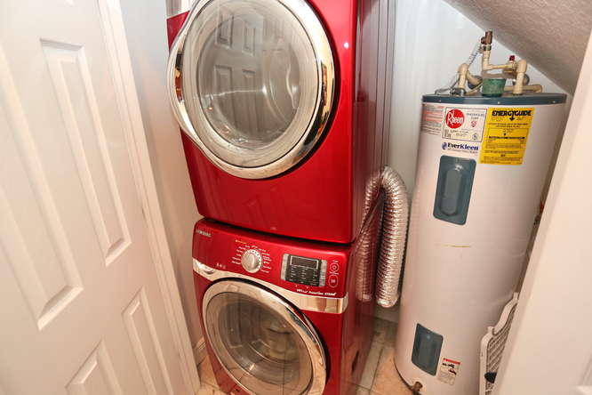 COURTYARDS OF LAKE WORTH - Residential