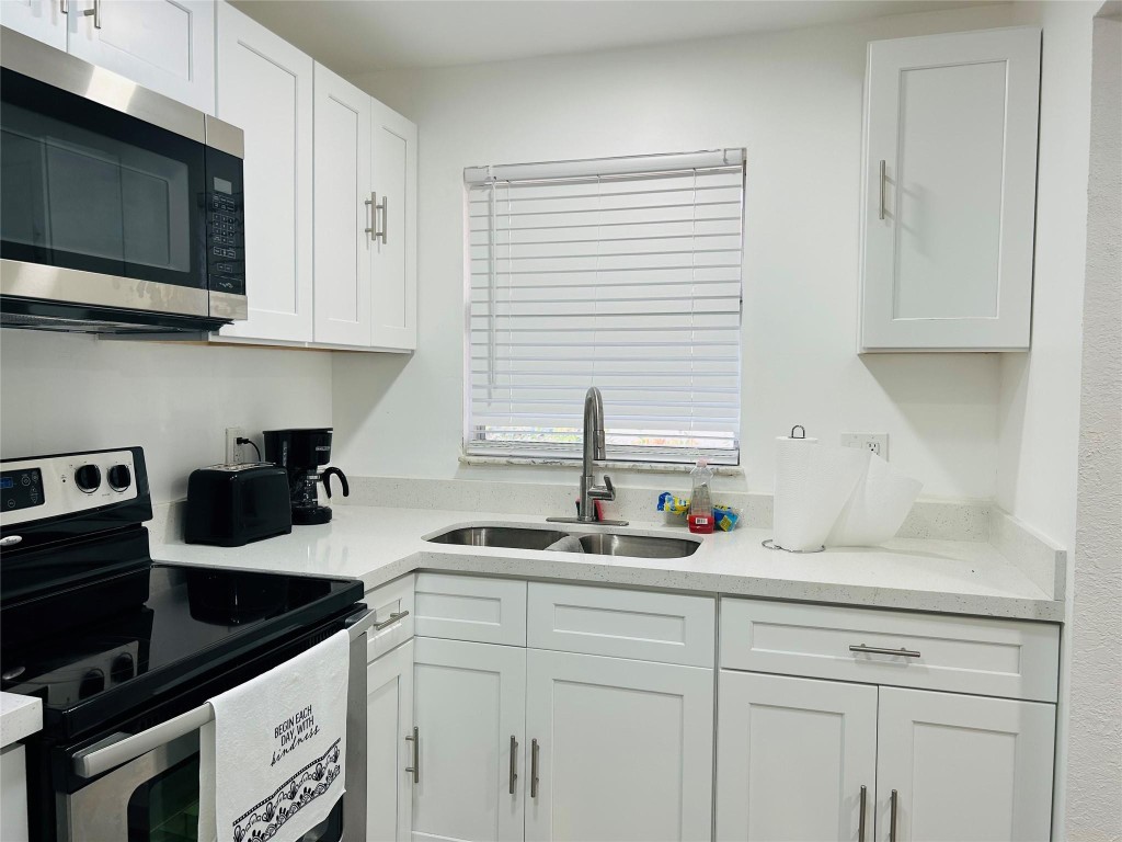 SUNRISE LAKES 15 CONDO - Residential