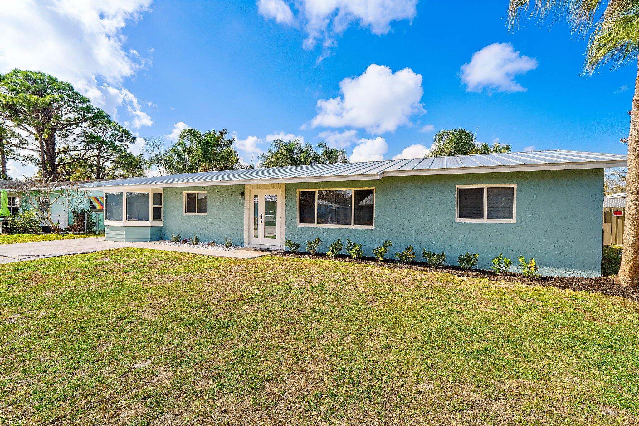 CORAL GARDENS - Residential