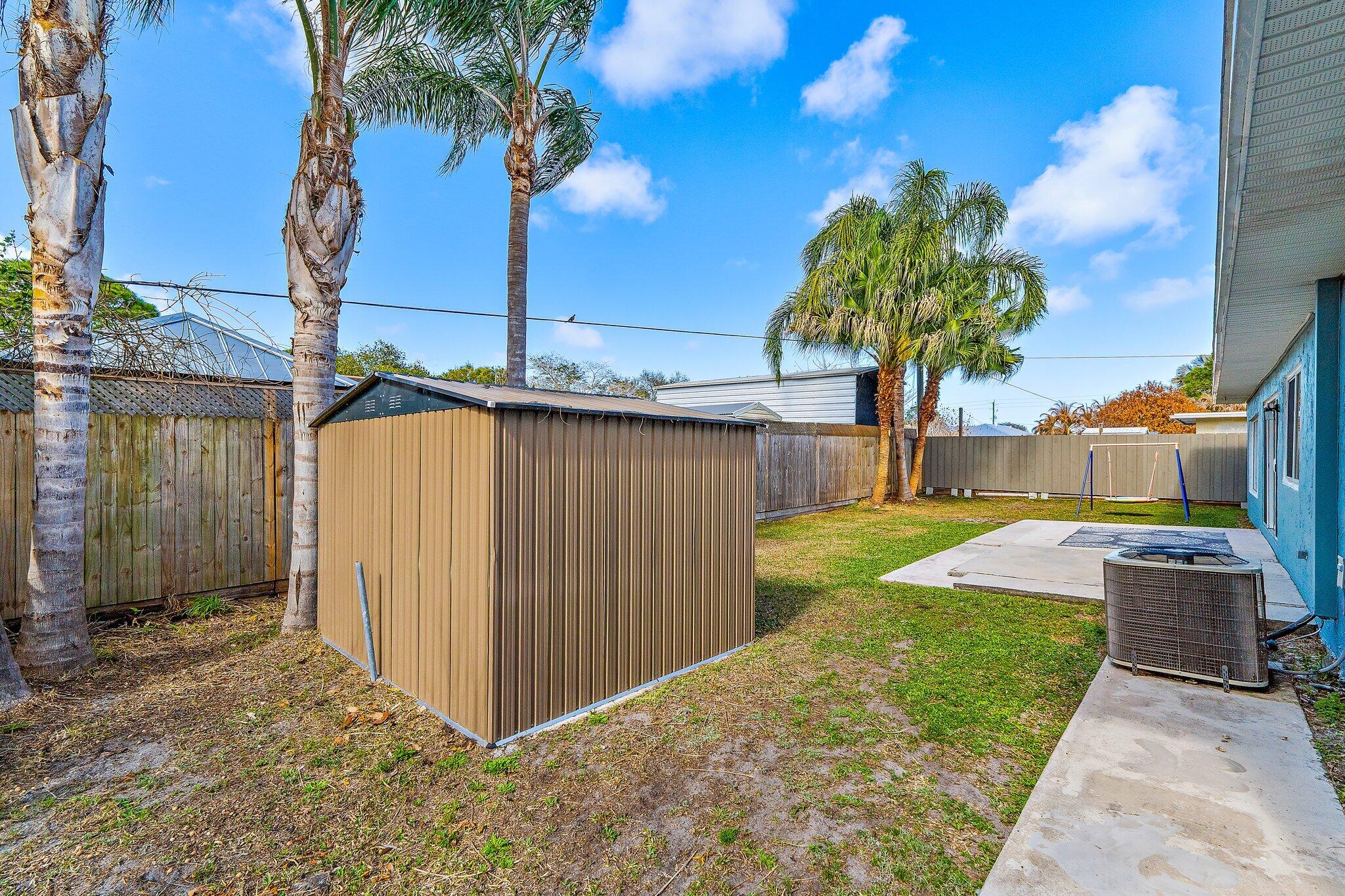 CORAL GARDENS - Residential