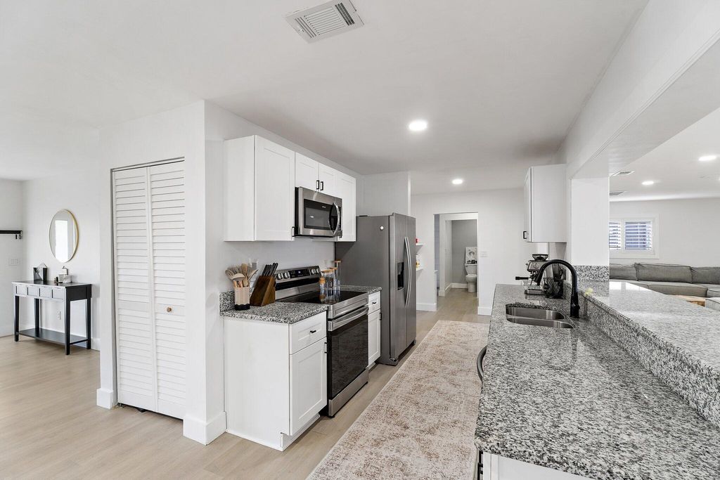 Photo of 1851 SE Jackson Street, Stuart, FL 34997 (MLS # B26003235)