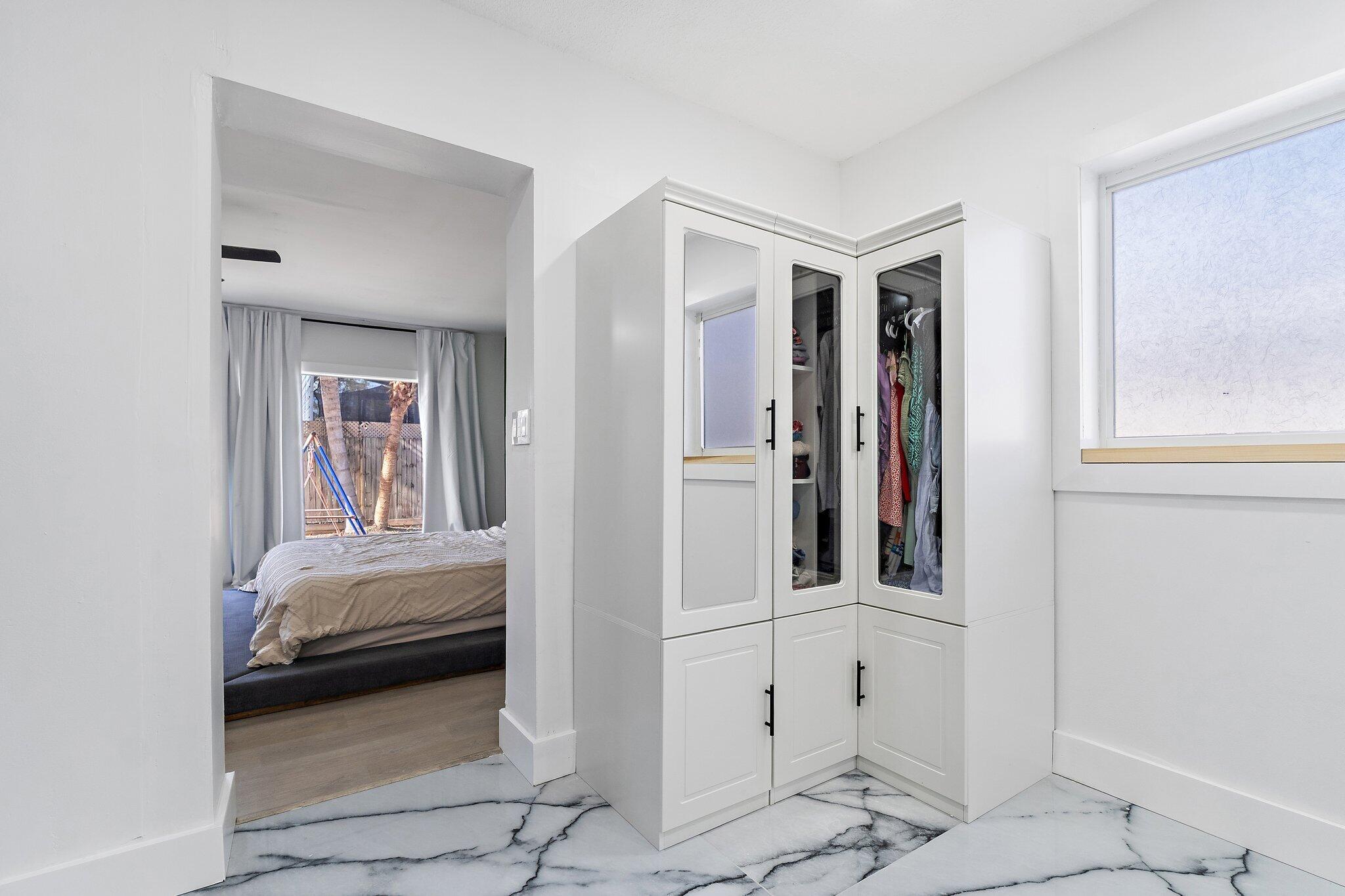 CORAL GARDENS - Residential