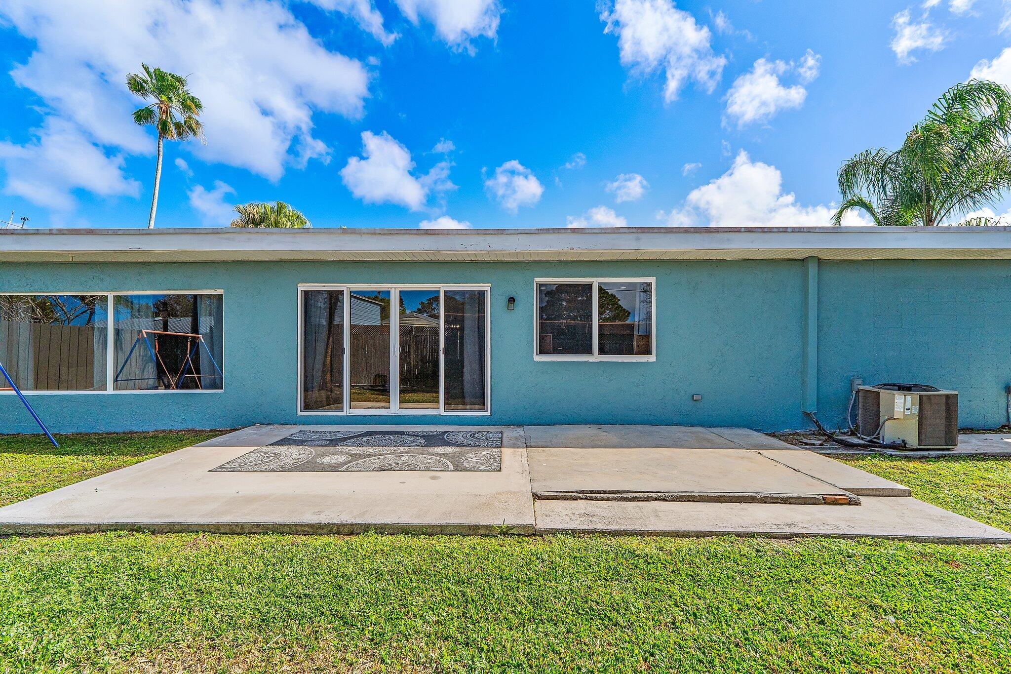 CORAL GARDENS - Residential