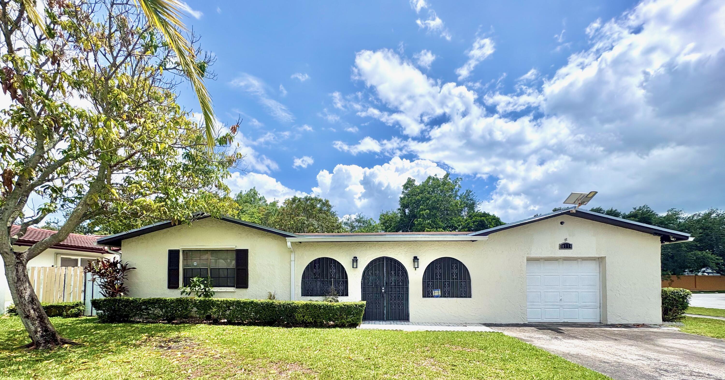 10774 SW 175th Terrace