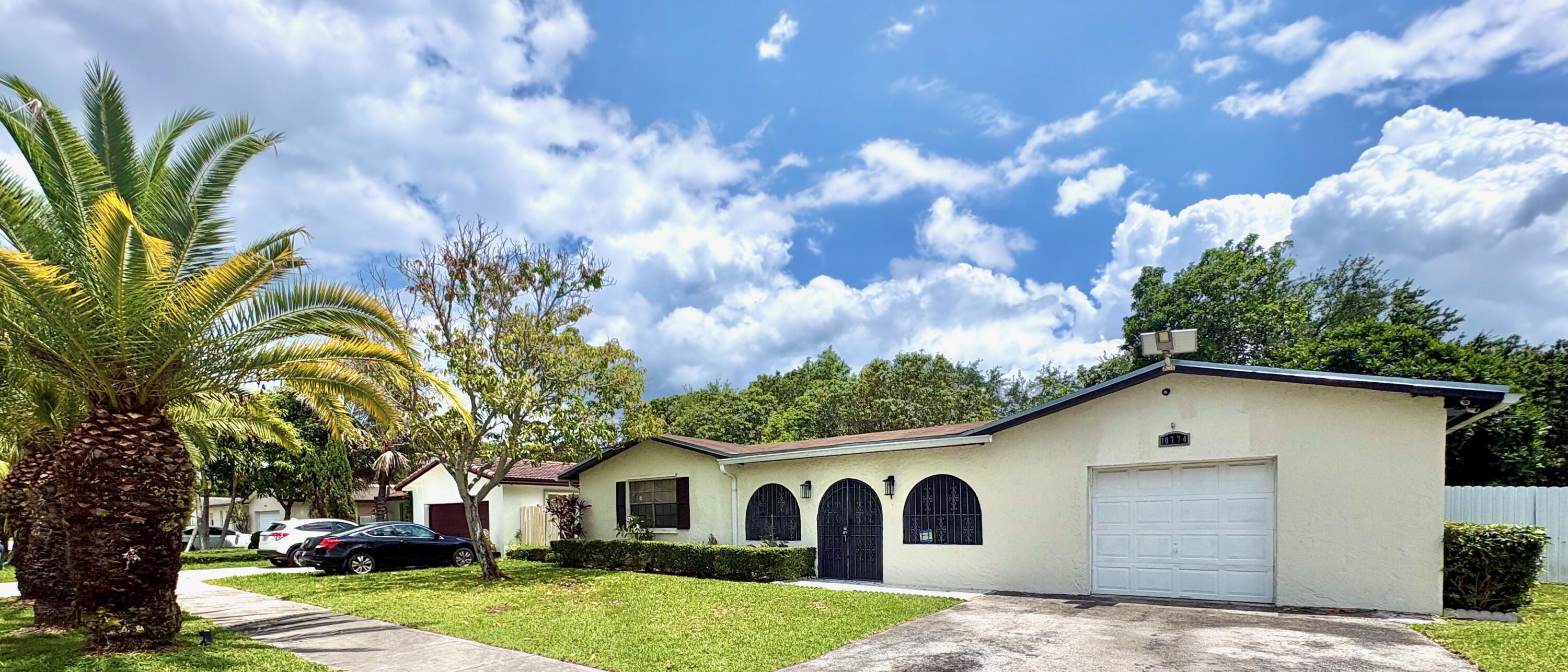 10774 SW 175th Terrace
