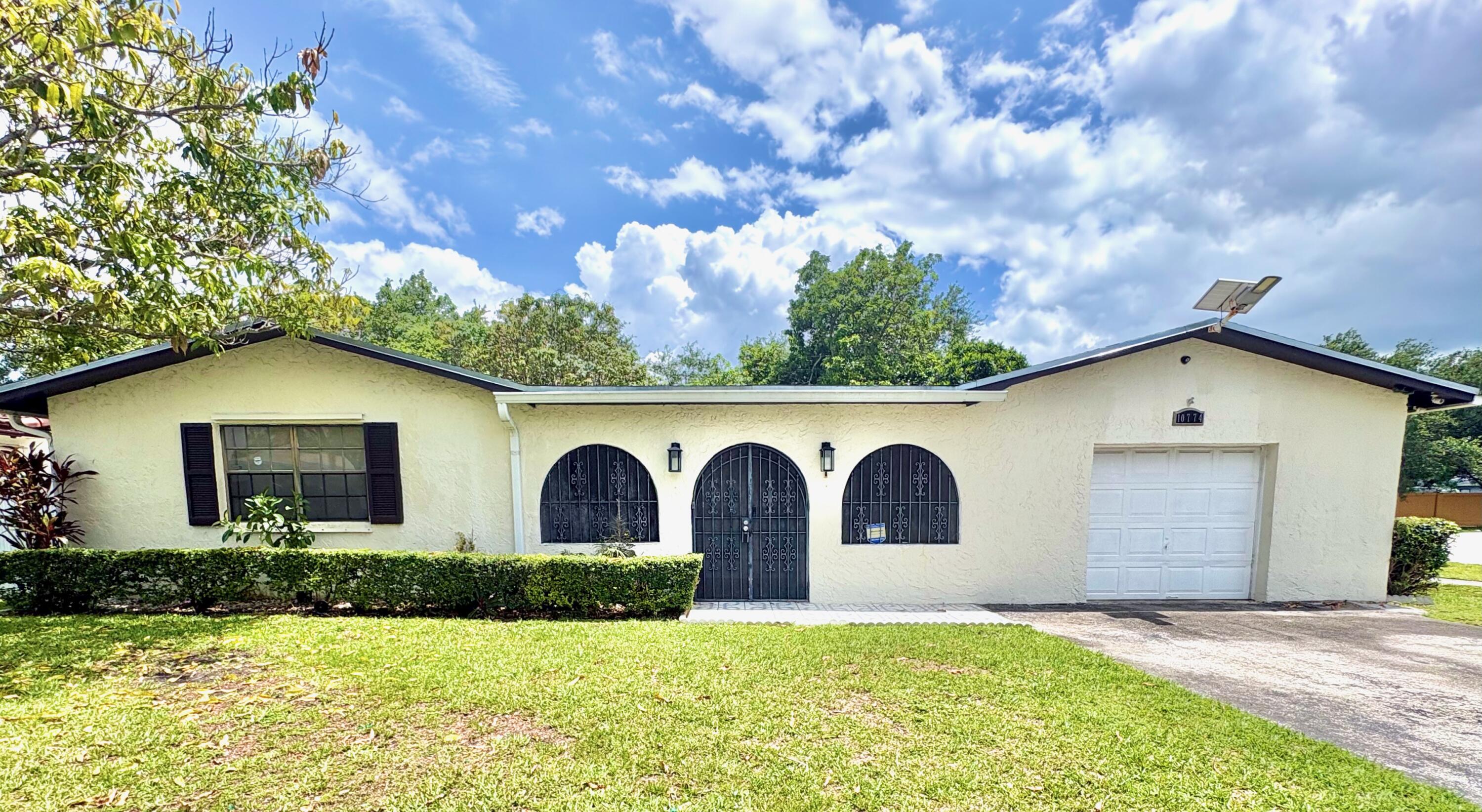 10774 SW 175th Terrace