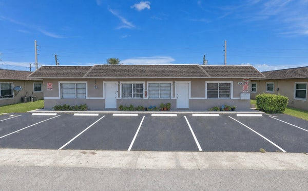 3970 NW 31ST TER, LAUDERDALE LAKES, FL 33309 - Image 6a1a805ee73e21b2b4072068253cdcc8/587628585