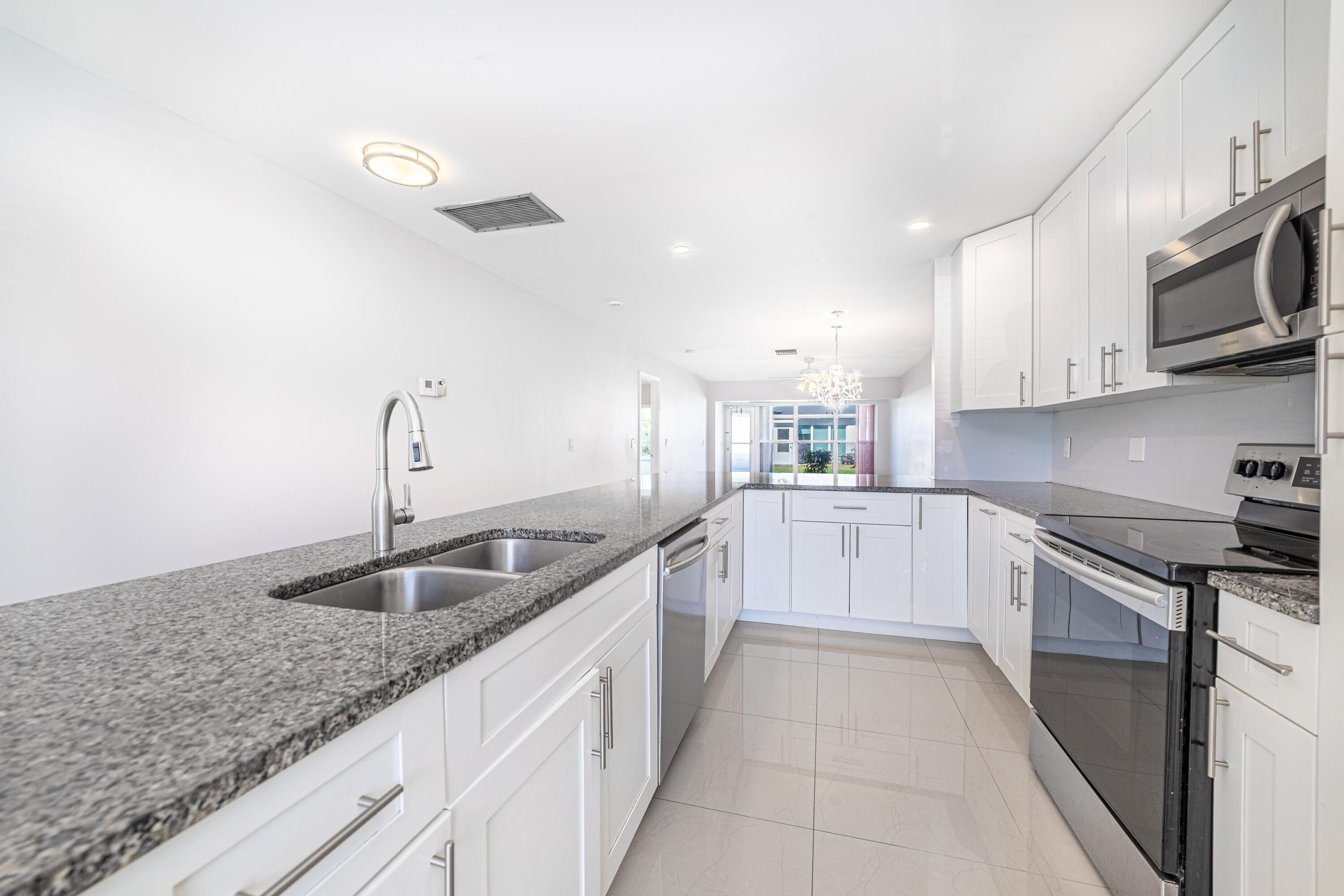 2720 SW 15th Street 2-A