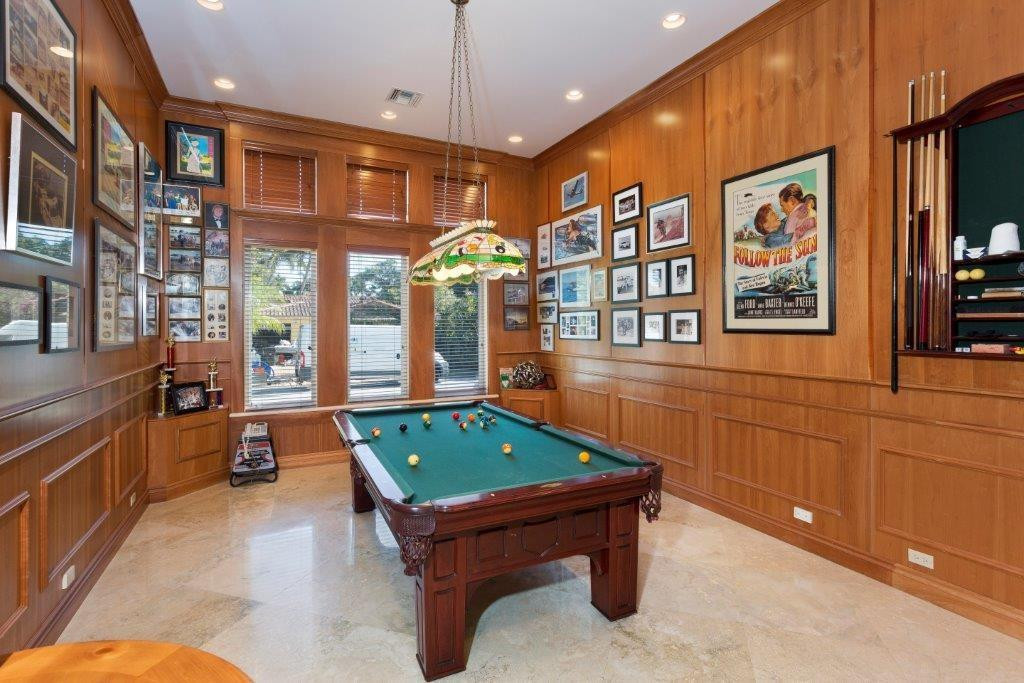 Las Olas Isles - Residential