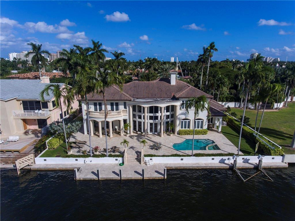 Las Olas Isles - Residential