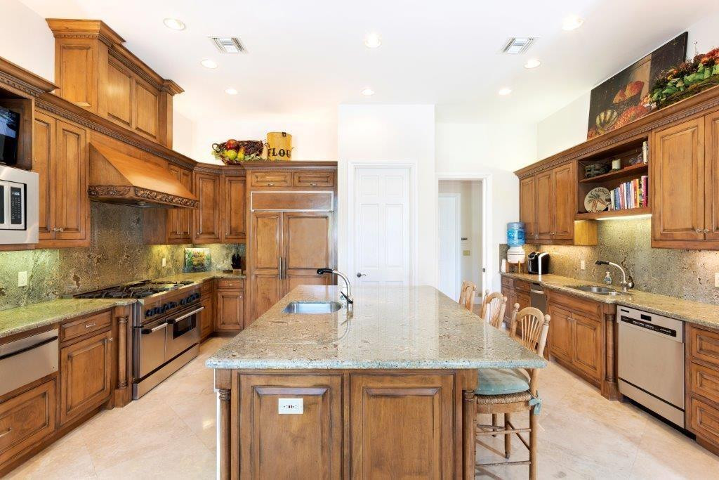 Las Olas Isles - Residential