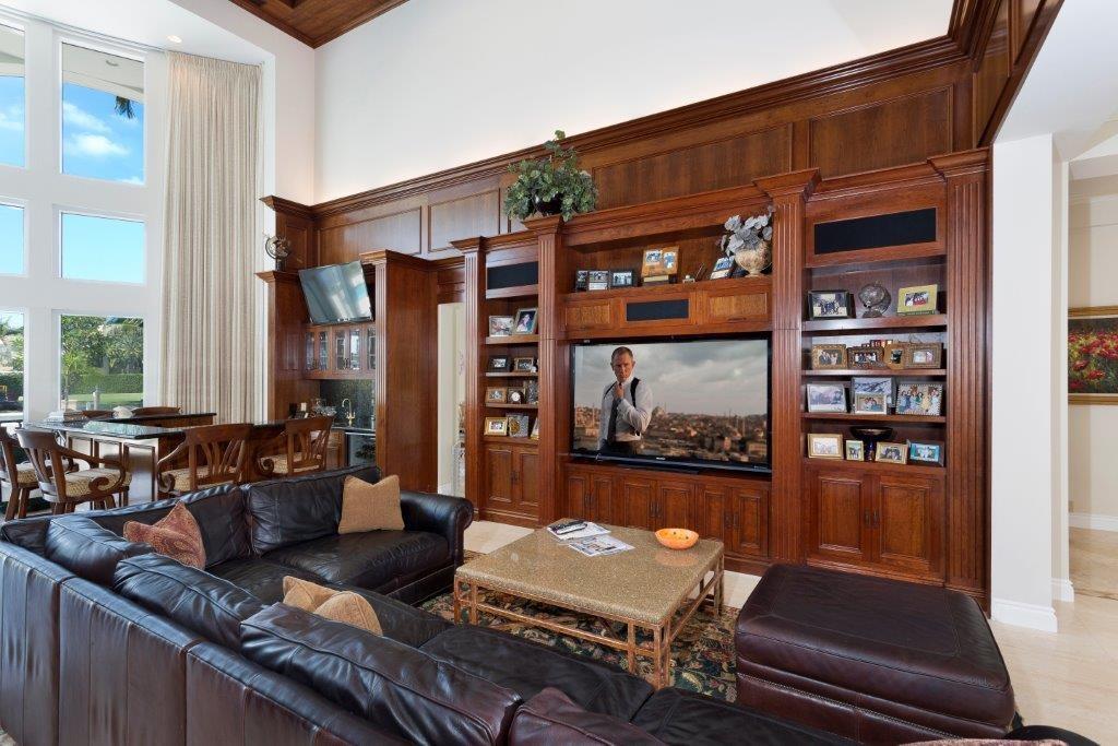 Las Olas Isles - Residential