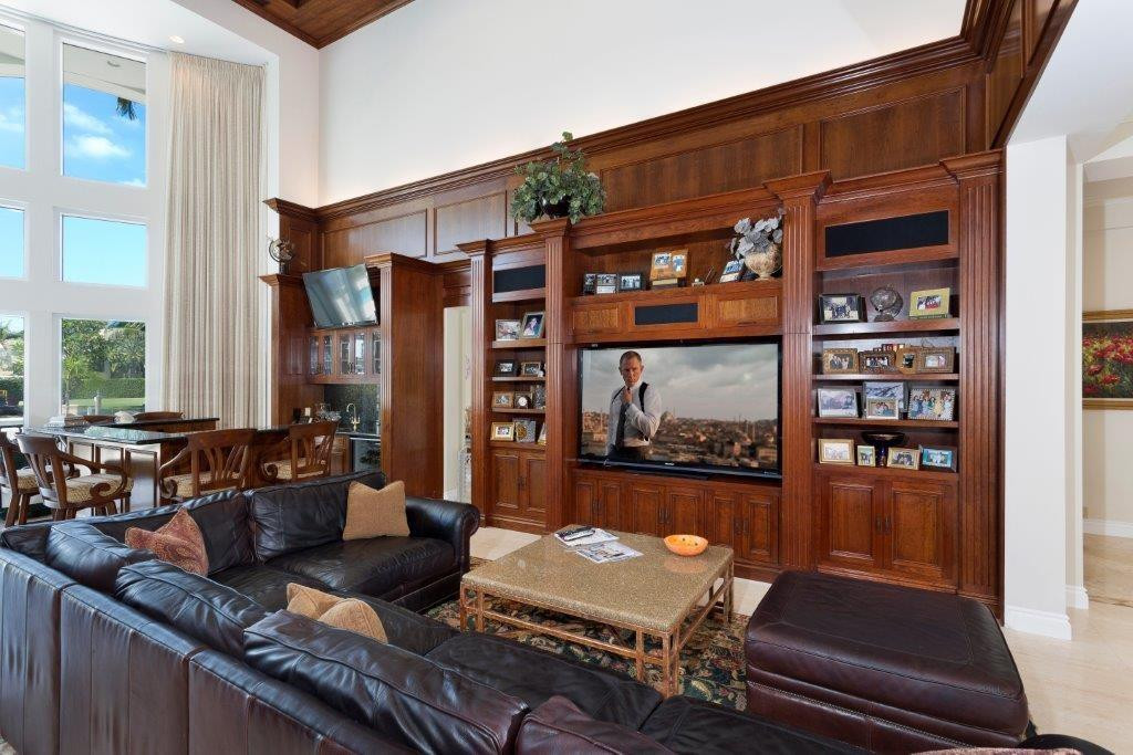 Las Olas Isles - Residential