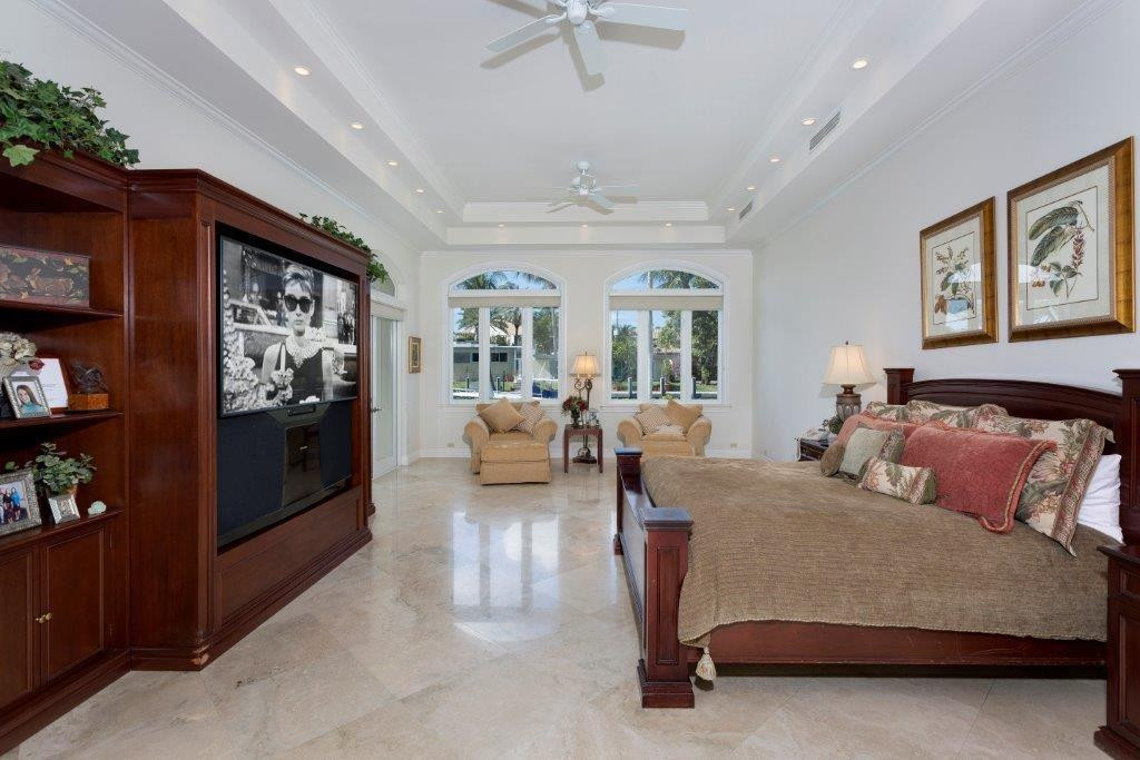 Las Olas Isles - Residential