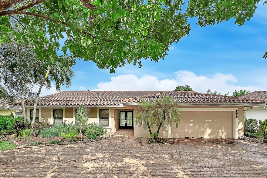 Spacious 4BD, 2.5BA waterfront pool home in desirable Cypress Glen! Nearly 3,000 sq. ft. of living space featuring vaulted ceilings, open living & dining areas, and a beautifully updated kitchen w/ quartz counters & SS appliances. Large primary suite w/ dual sinks, jetted tub, step-in shower & direct pool access. Enjoy South FL living w/ a screened-in salt system pool, child safety gate & tranquil canal views. 2019 AC, new washer/dryer, finished garage w/ epoxy floors, circular driveway, no HOA. For Sale or Rent!
