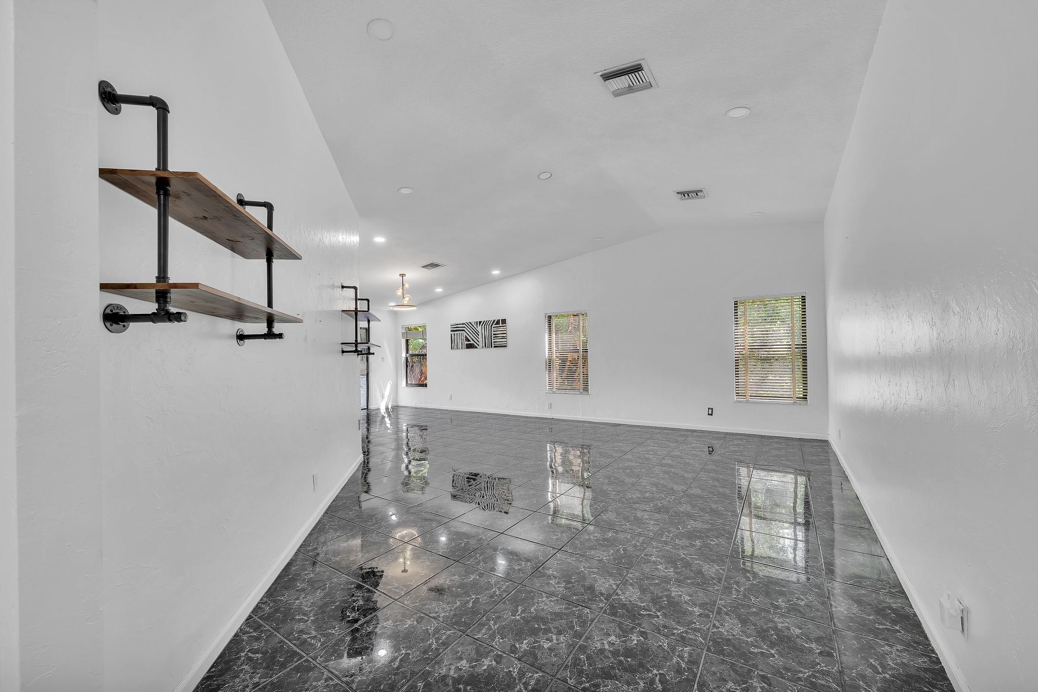 Cypress Glen 104-26 B - Residential