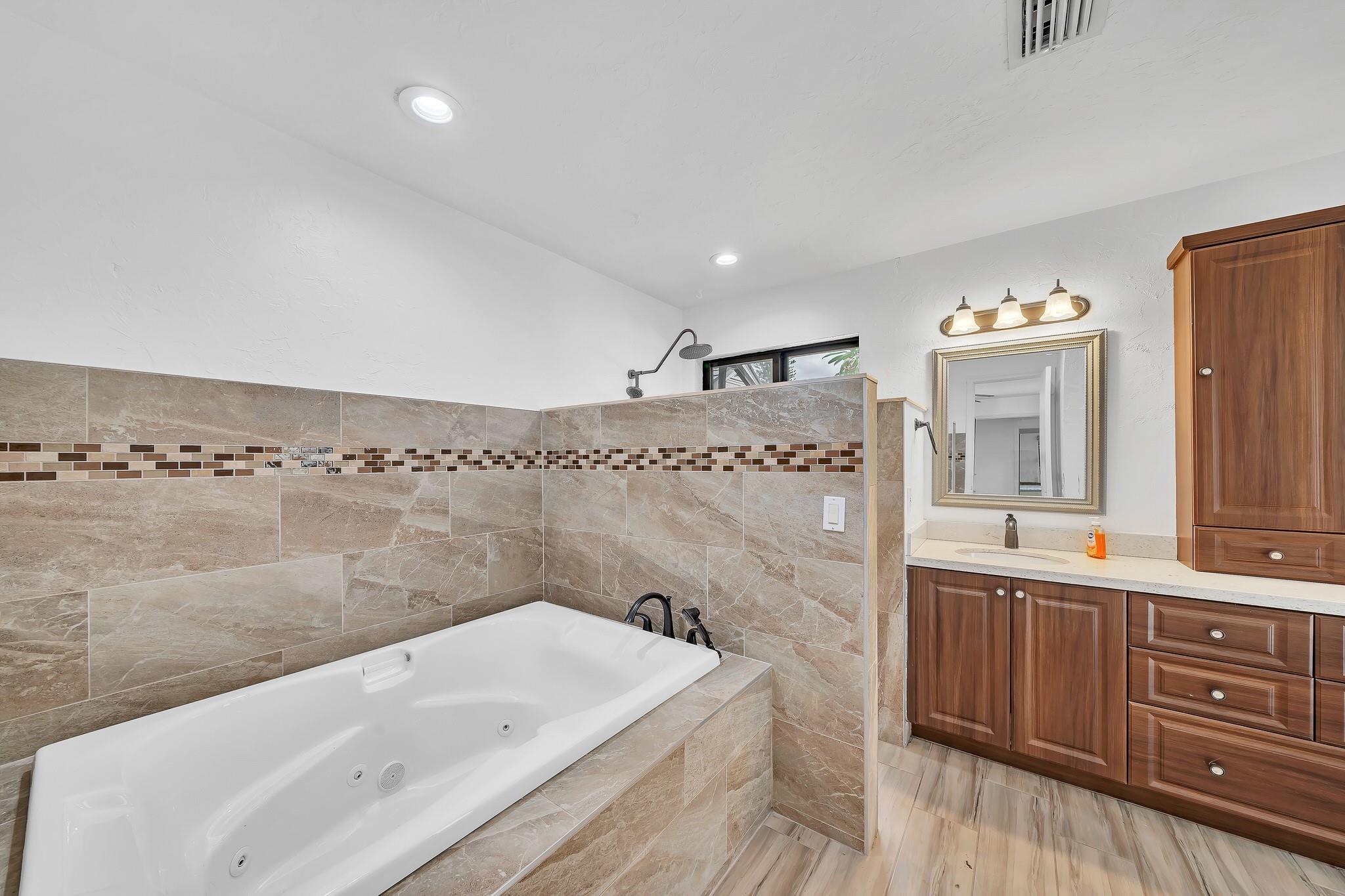 Cypress Glen 104-26 B - Residential