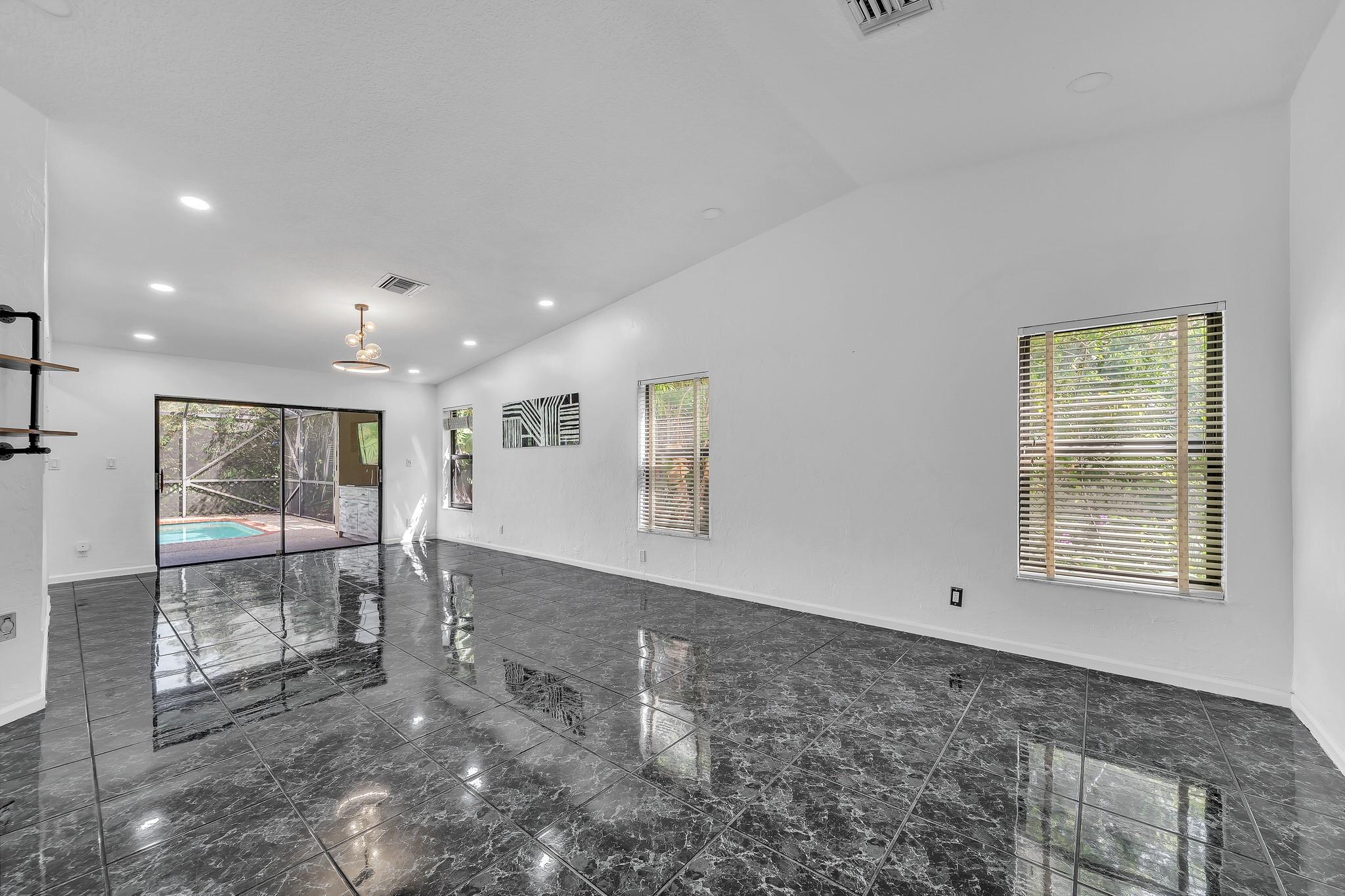 Cypress Glen 104-26 B - Residential