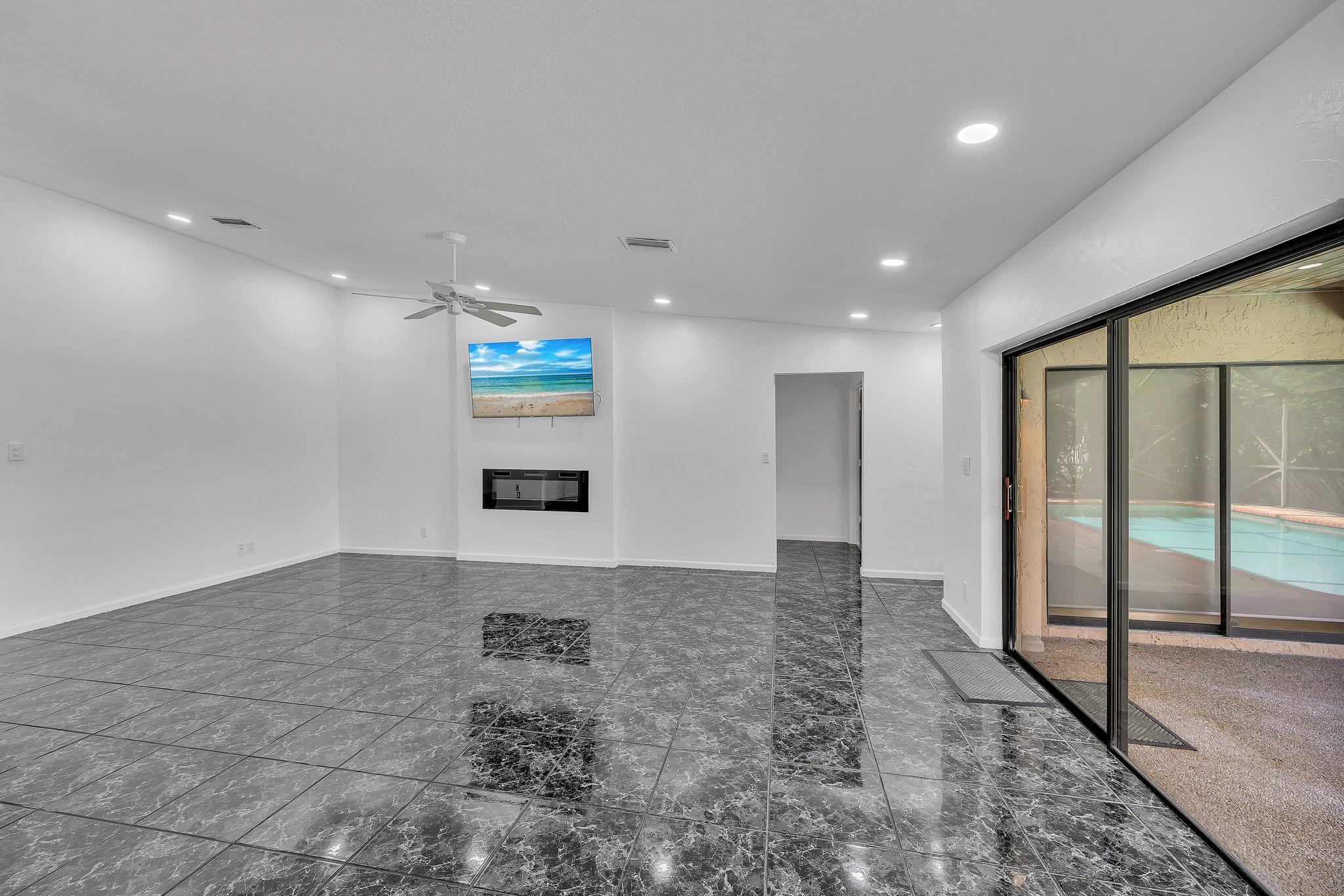 Cypress Glen 104-26 B - Residential