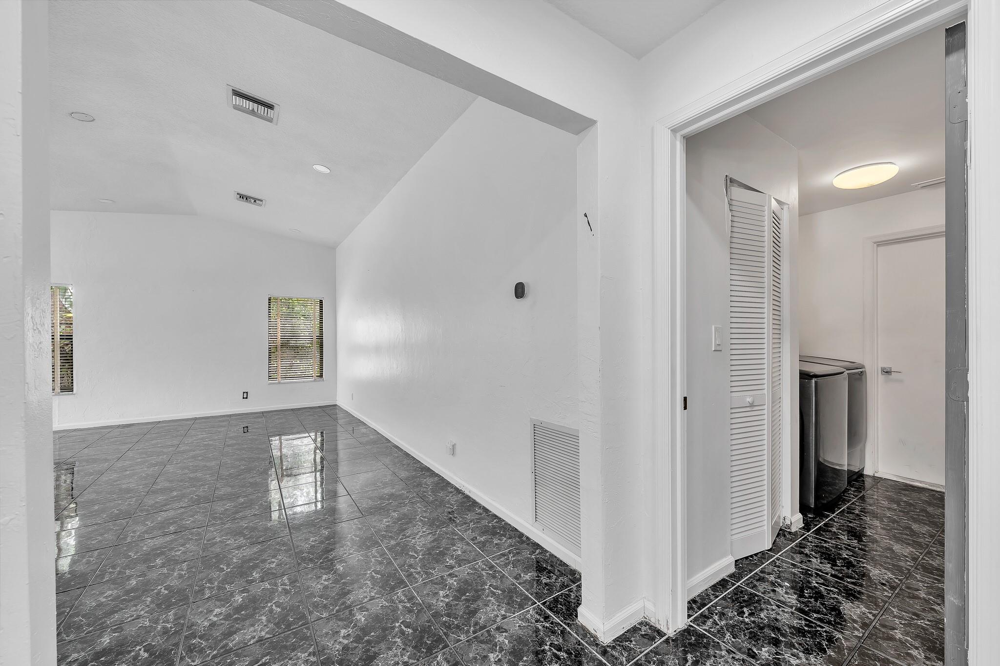 Cypress Glen 104-26 B - Residential