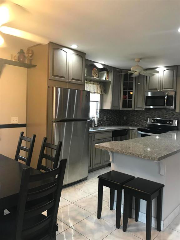 KINGS POINT TUSCANY CONDOS - Residential