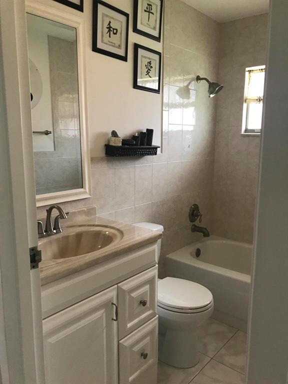 KINGS POINT TUSCANY CONDOS - Residential