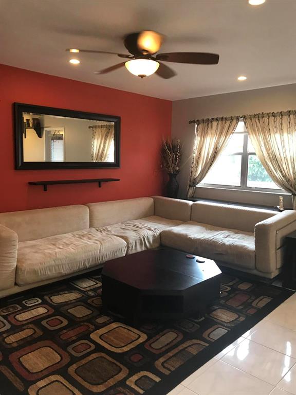 KINGS POINT TUSCANY CONDOS - Residential