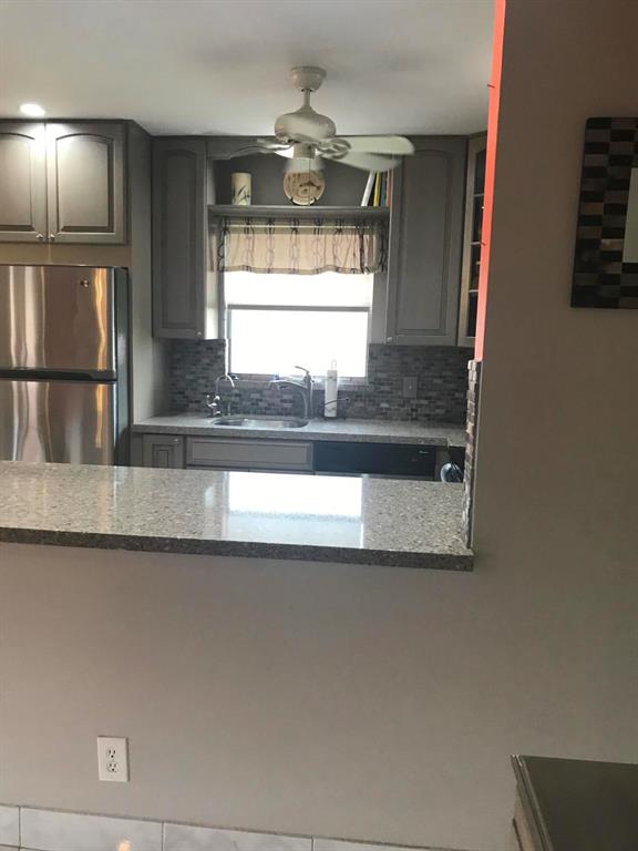 KINGS POINT TUSCANY CONDOS - Residential