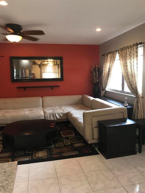 KINGS POINT TUSCANY CONDOS - Residential