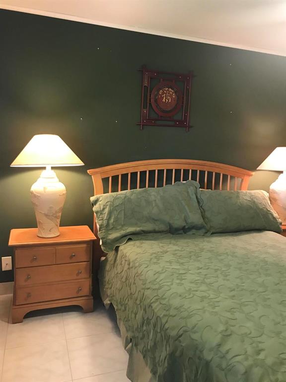 KINGS POINT TUSCANY CONDOS - Residential