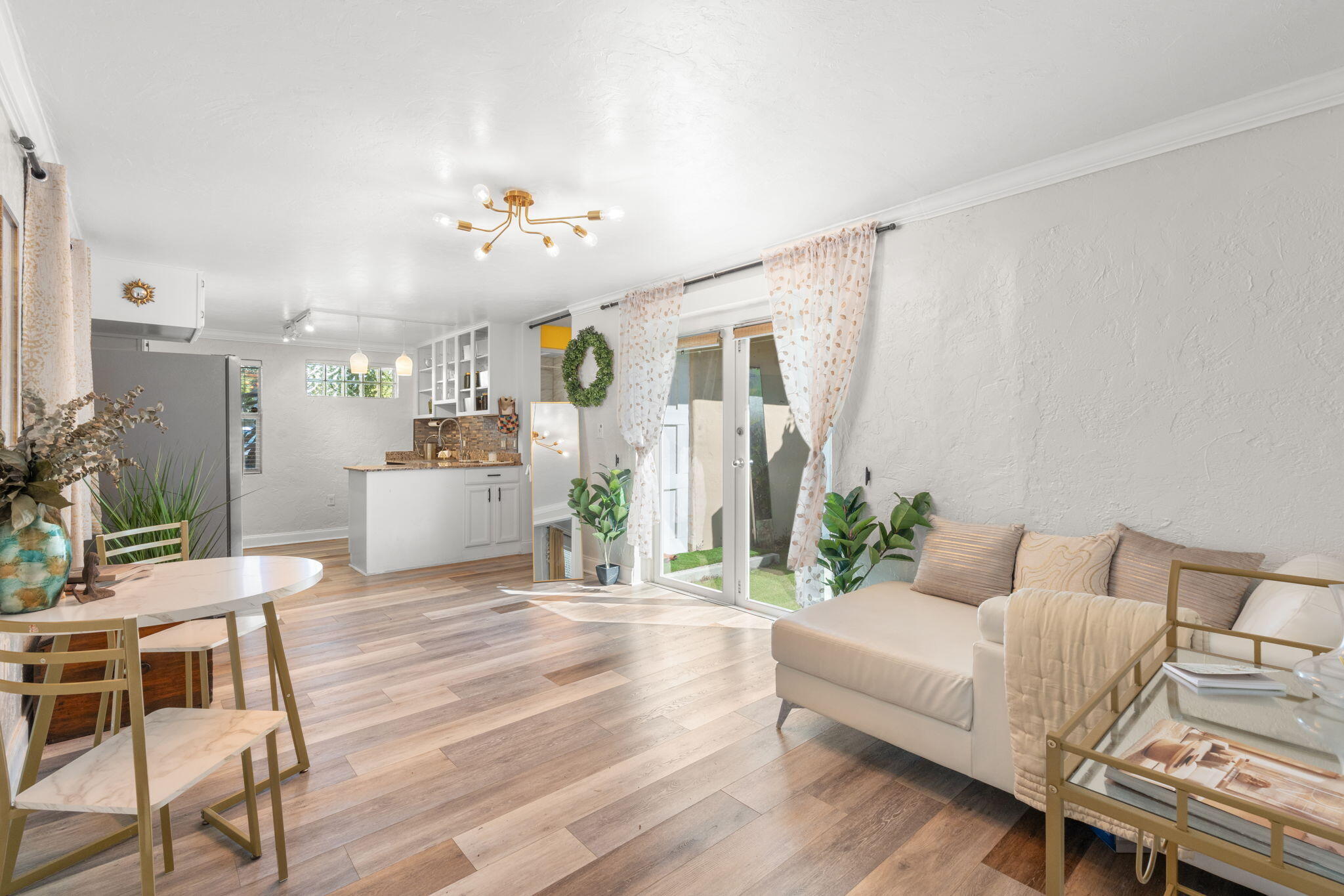 HERON HOUSE CONDO - Residential