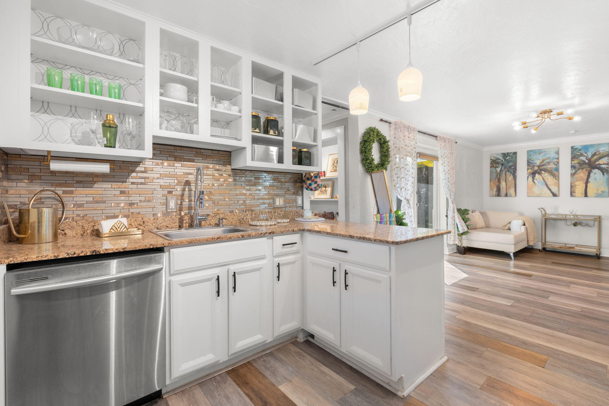 HERON HOUSE CONDO - Residential