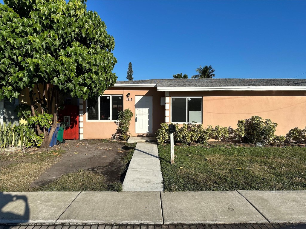 North Hollywood 4-1 B - Residential Lease