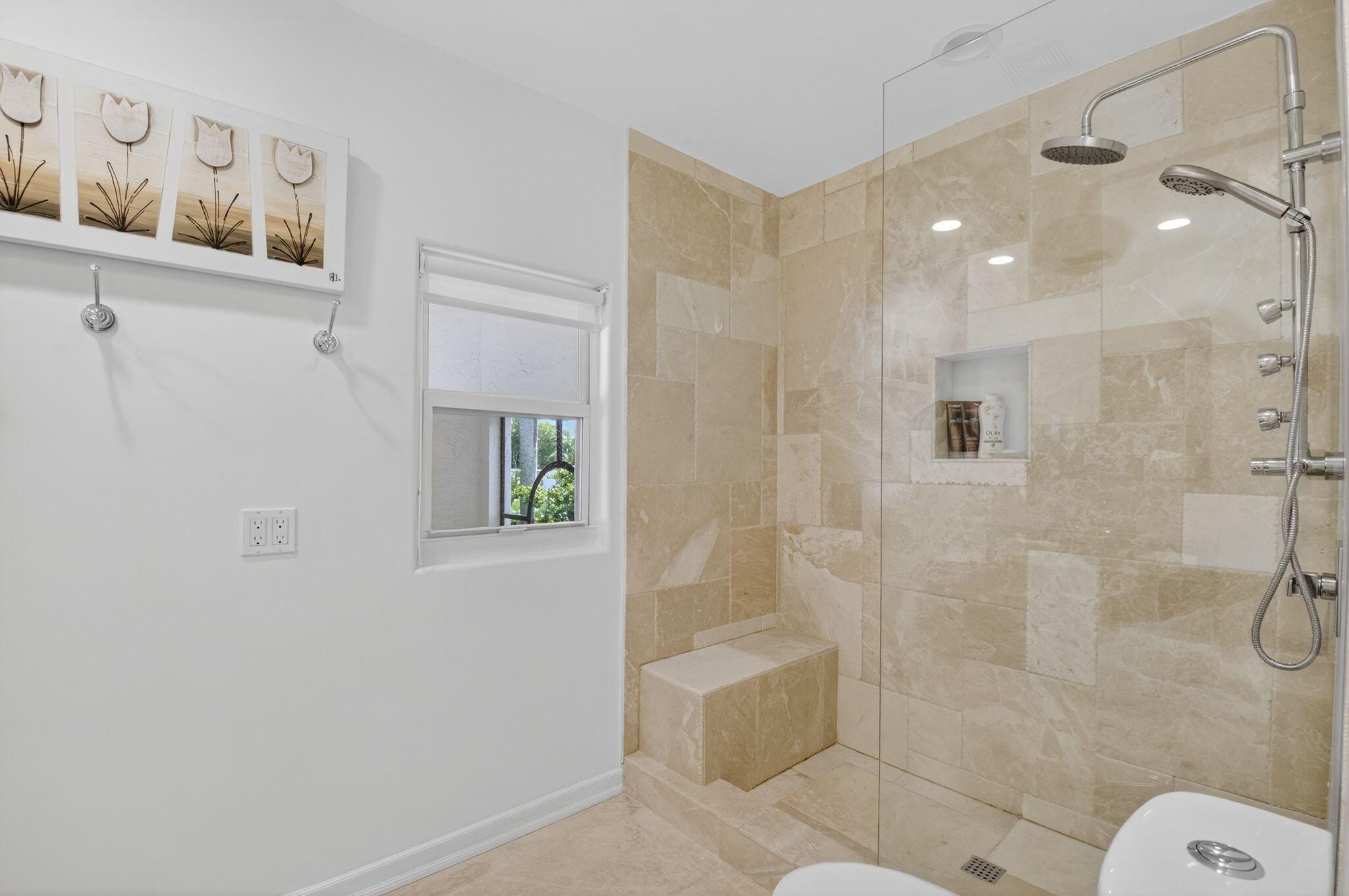 ROYAL PALM COVE/POLO CLUB - Residential