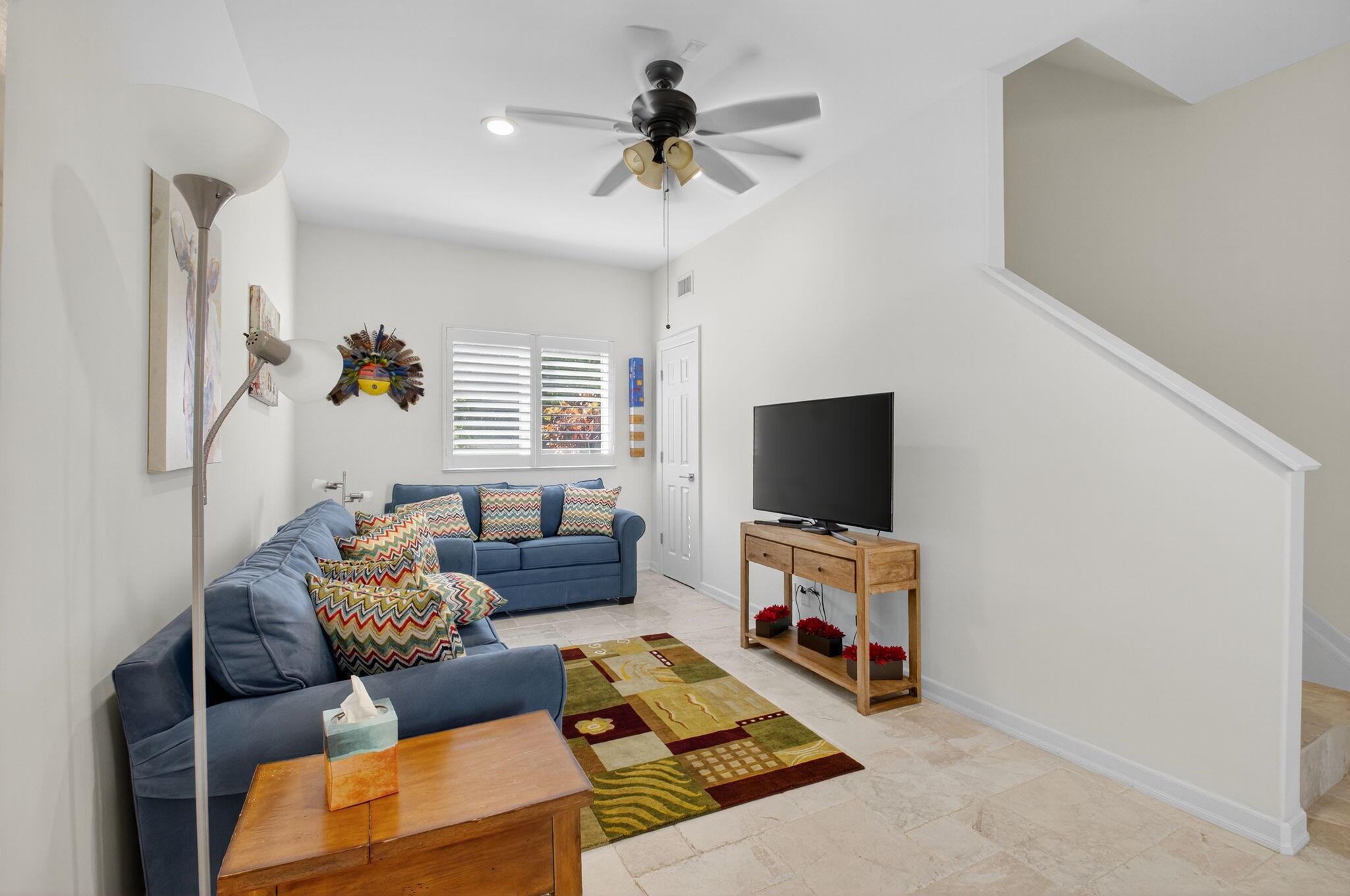 ROYAL PALM COVE/POLO CLUB - Residential