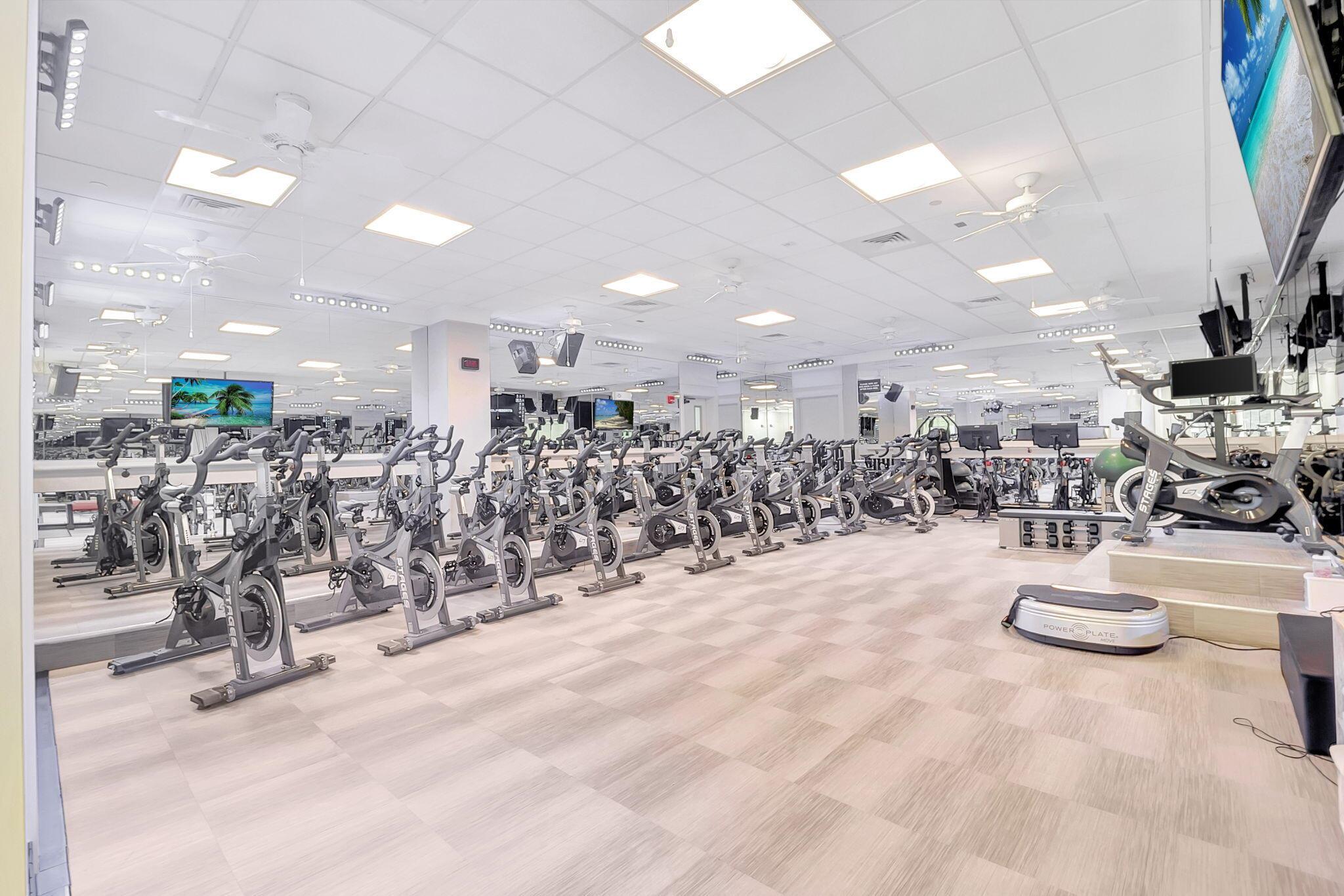 ROYAL PALM COVE/POLO CLUB - Residential