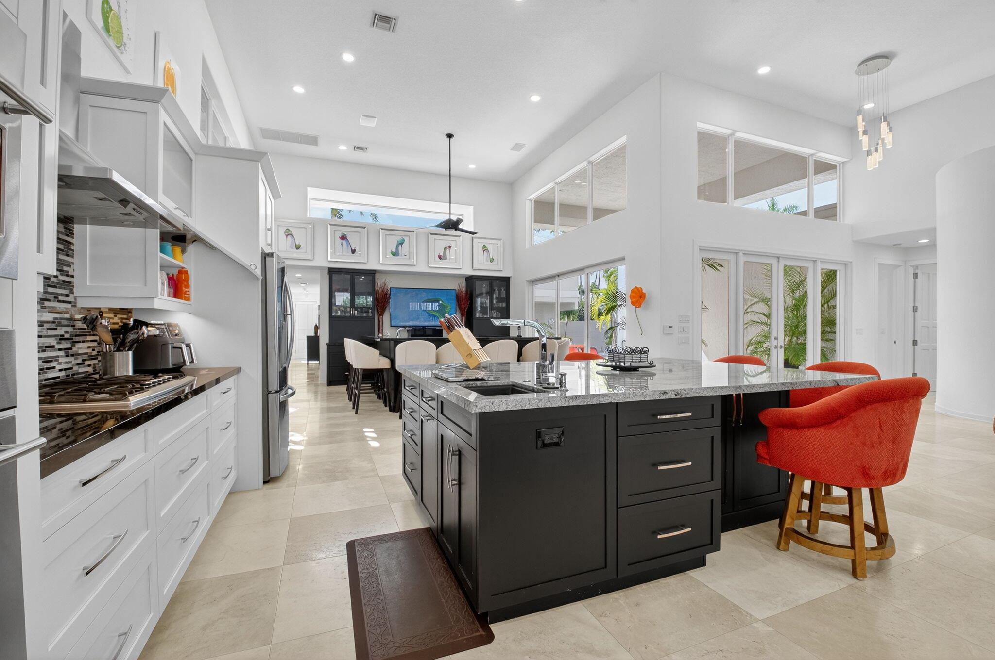 ROYAL PALM COVE/POLO CLUB - Residential