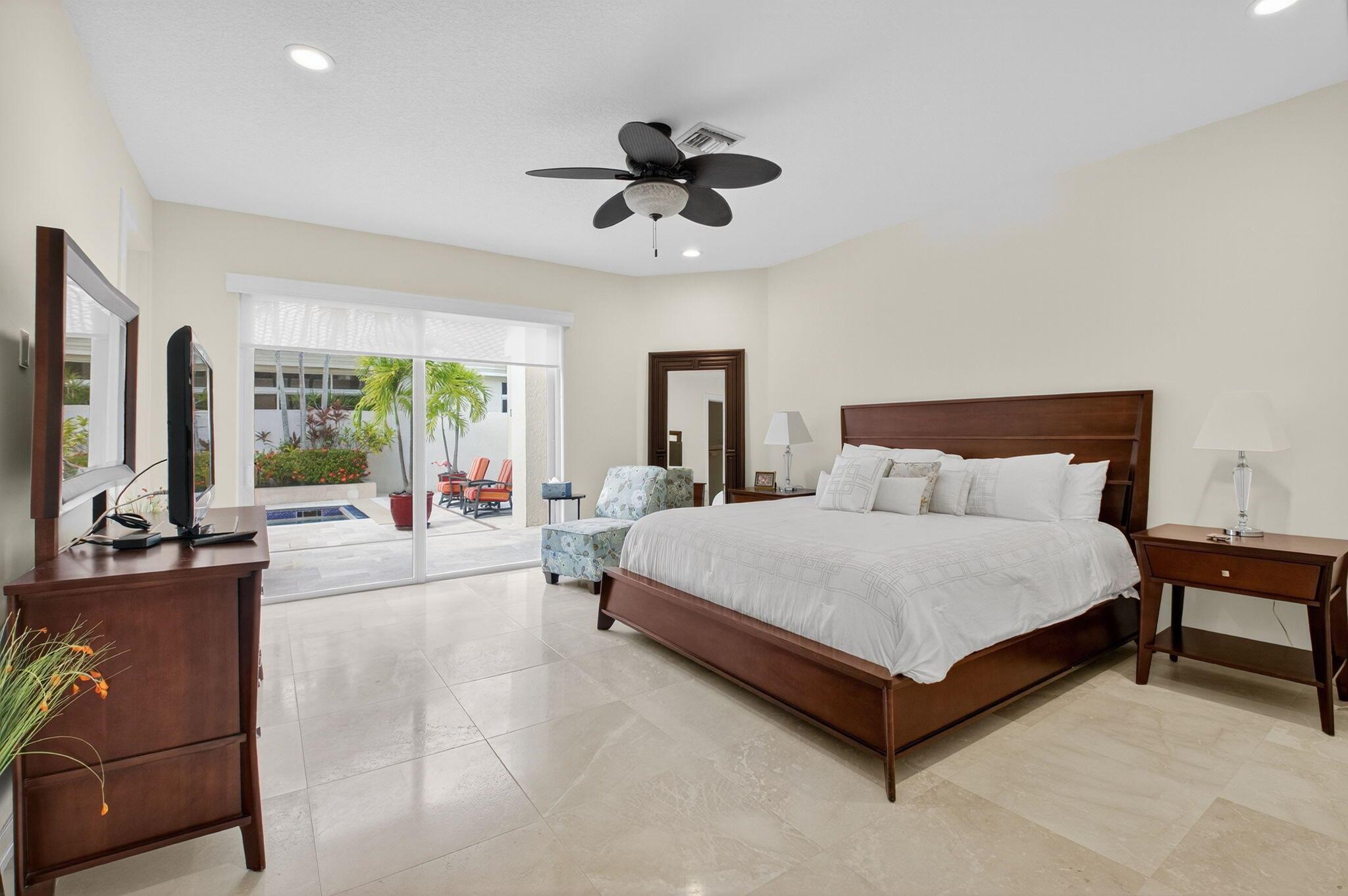 ROYAL PALM COVE/POLO CLUB - Residential