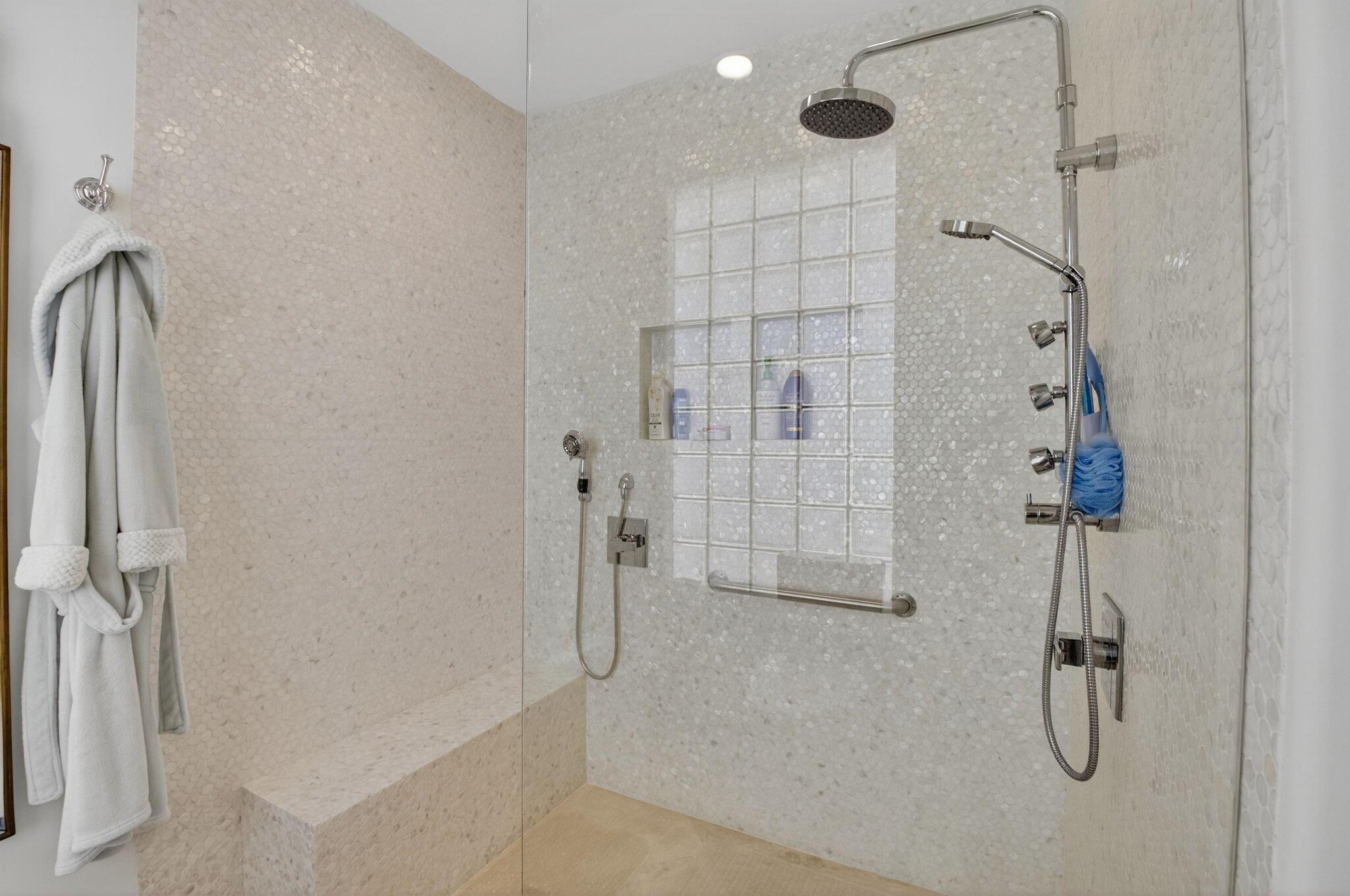 ROYAL PALM COVE/POLO CLUB - Residential