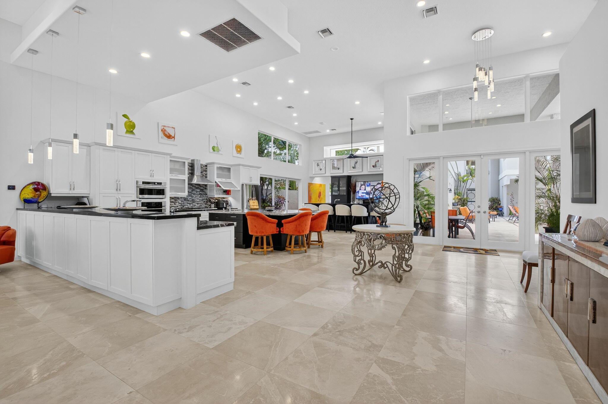 ROYAL PALM COVE/POLO CLUB - Residential