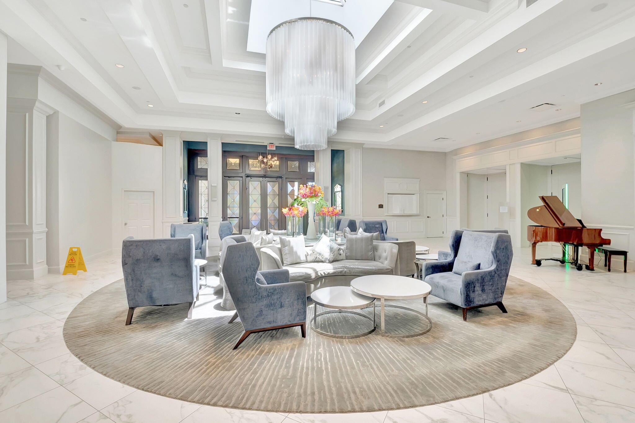 ROYAL PALM COVE/POLO CLUB - Residential