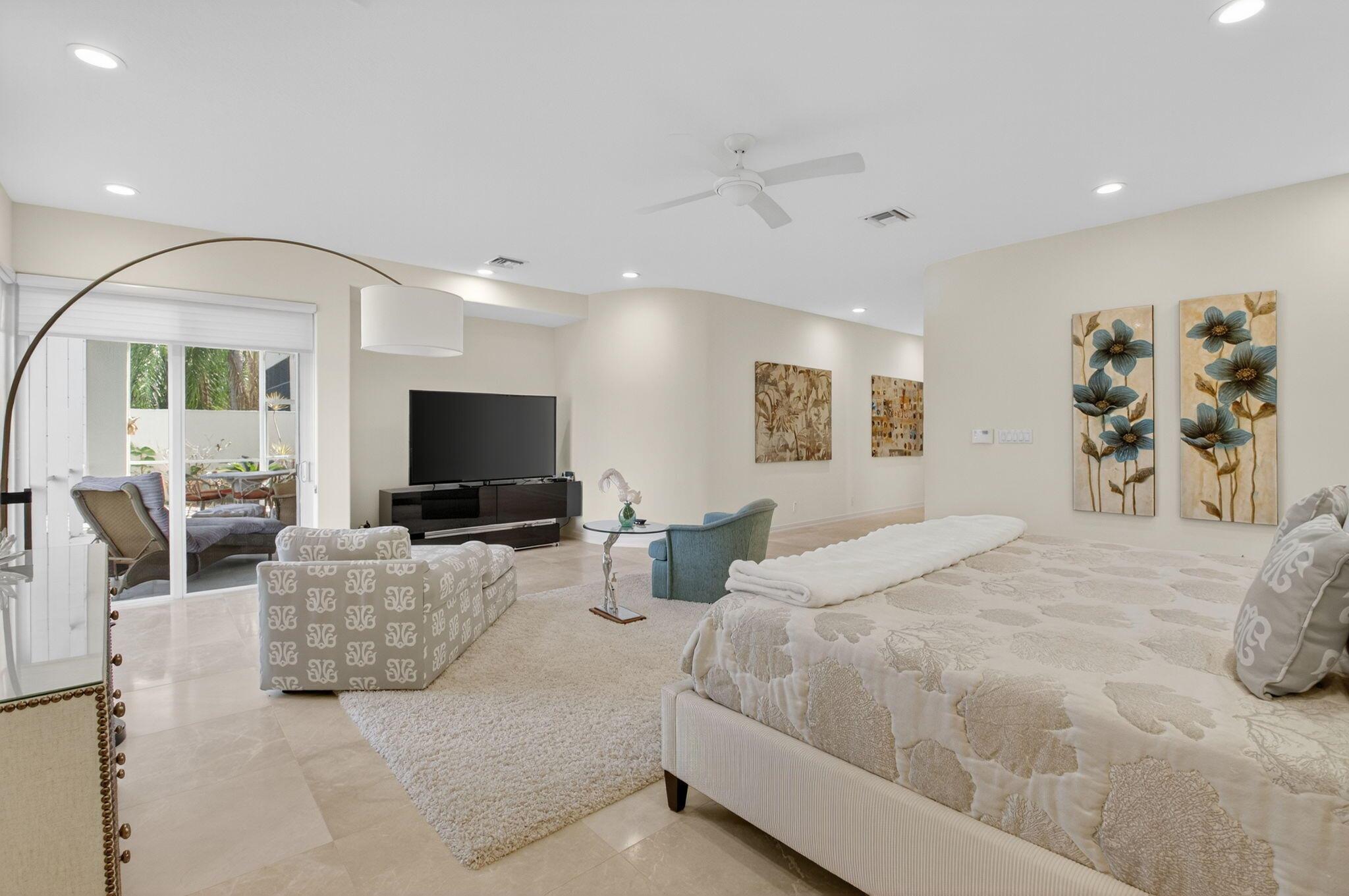 ROYAL PALM COVE/POLO CLUB - Residential