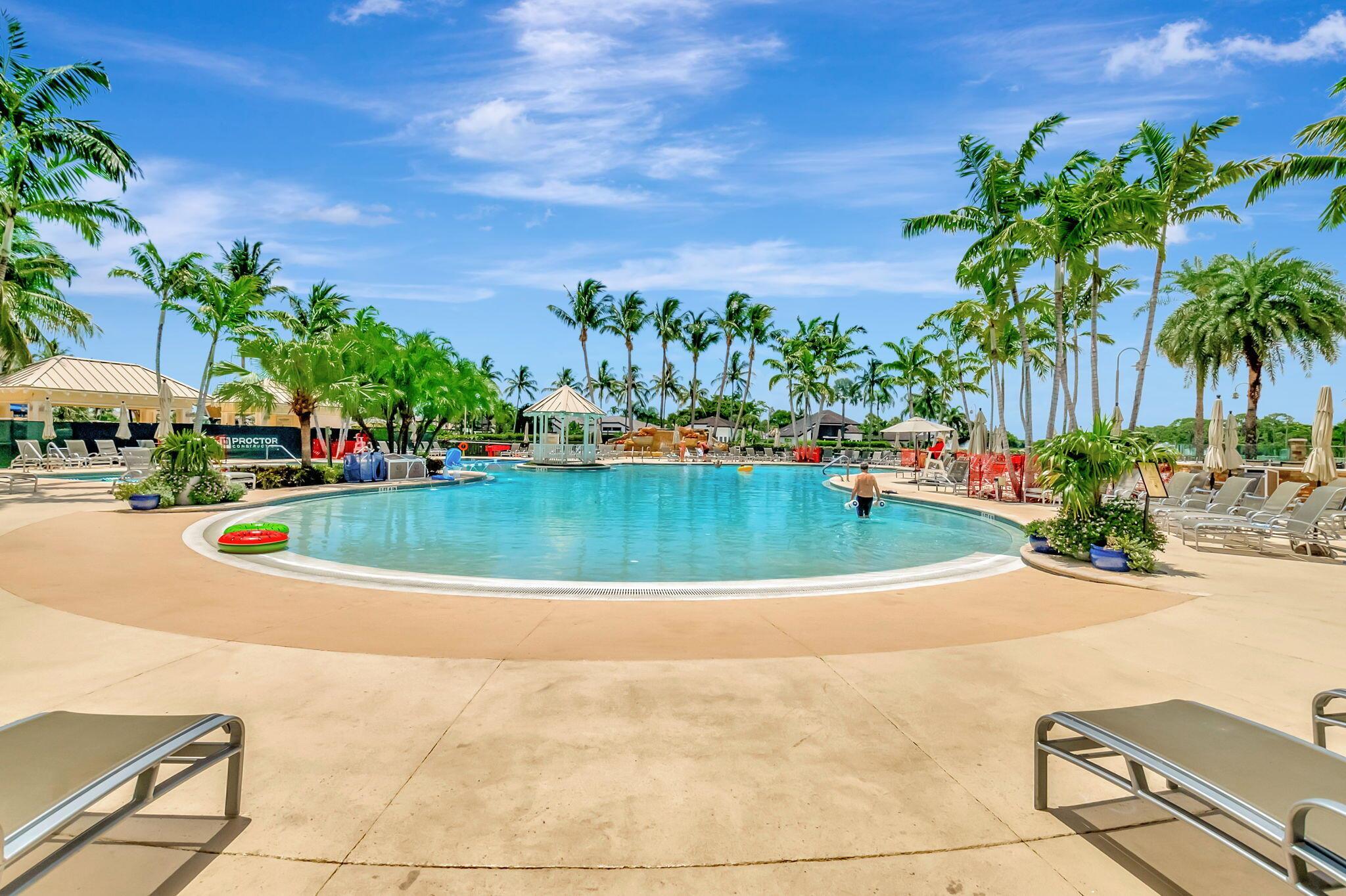 ROYAL PALM COVE/POLO CLUB - Residential